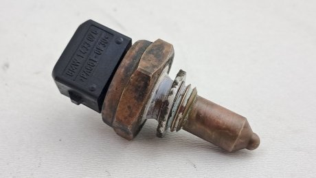Датчик температури 530I X5 E70 X3 3.0i 2005 BMW 1433075