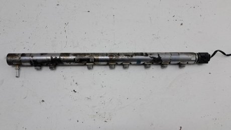 Топливная рампа GT F07 F10 F11 3.0 D 2014 BMW 7805423