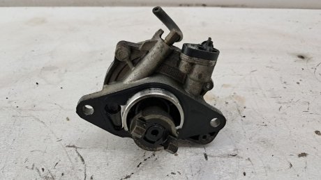 Вакуумный насос Fiat Fiorino 1.3MJet 2014 гг Fiat/Alfa/Lancia 55221036