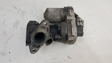 Клапан EGR Transit 2.2 TDCI 2010 гг FORD 8C1Q9D475AA