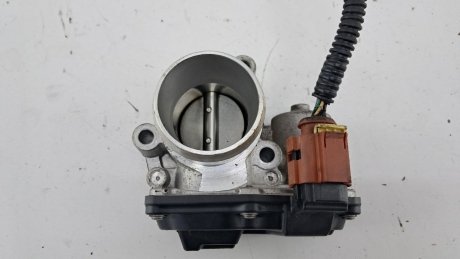 Дроссельная заслонка Focus 1.0 ecoboost 2018 FORD CM5G9F991GA