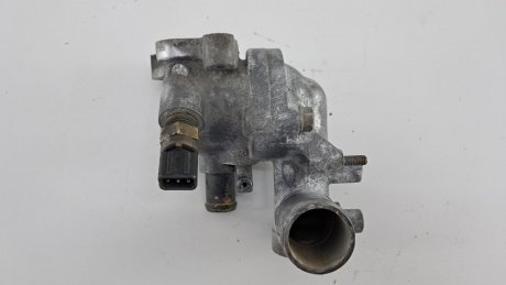 Корпус термостата Hyundai Elantra 3 Matrix 1 1.6 16V 2002-2010 рр Hyundai/Kia/Mobis 2560026100