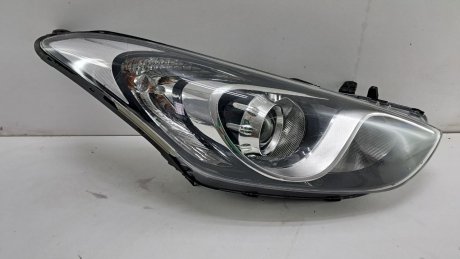 Фара права Hyundai I30 II 2014 рр. 92102A6100 Hyundai/Kia/Mobis 92102A6000