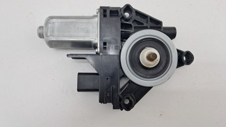 Моторчик стеклоподъемника передний правый Jeep Cherokee 2015 JEEP/CHRYSLER/DODGE 931401104
