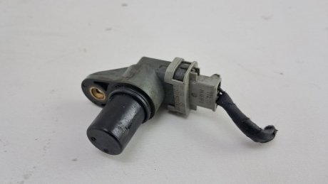 Датчик положения распредвала Mercedes W203 W211 1.8 CDI 2011 гг MERCEDES-BENZ A0041536028