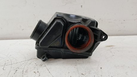 Патрубок повітряного фільтра Mercedes W203 W211 1.8 2007 рр. MERCEDES-BENZ A2710900804
