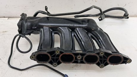 Колектор Mercedes C-class W203 1.8 16V 2000-2007 рр. MERCEDES-BENZ A2711401101
