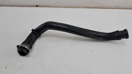 Патрубок охолодження C-klass W203 1.8 2004 MERCEDES-BENZ A2711410683