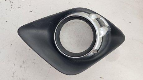 Накладка противотуманной фары ASX 2012 MITSUBISHI 8321A385