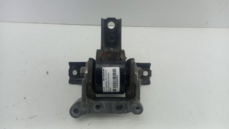 Подушка КПП Outlander MITSUBISHI MN184344