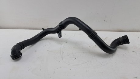 Патрубок Astra J 2009-2015 Opel 13374655