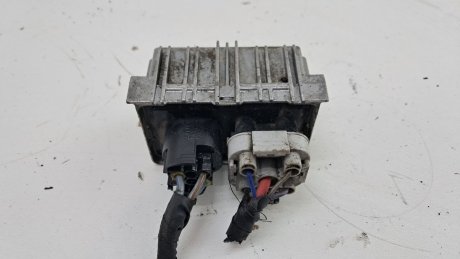Реле свічок розжарювання Insignia Astra J 2.0 CDTI 2008-2015 рр Opel 55574293