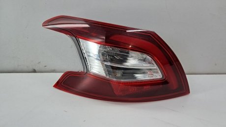 Фонарь задний левый Peugeot 308 II 2014 Peugeot/Citroen 9677817680