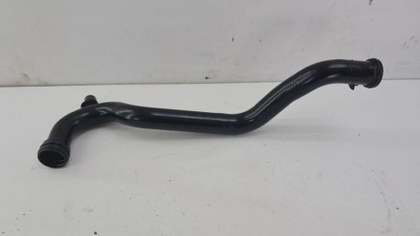 Патрубок системи охолодження Citroen C4 Peugeot 508 2.0 BlueHDI 2016 Peugeot/Citroen 9801444480