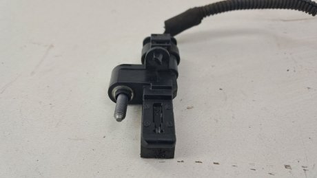 Датчик положения коленвала Peugeot 207 1.6 16V 2006-2013 гг Peugeot/Citroen V756175380
