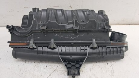 Корпус повітряного фільтра Citroen C4 Peugeot 308 1.6 16V 2007-2014 Peugeot/Citroen V758962580