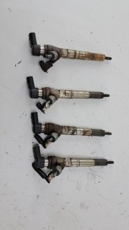 Форсунки Megane 1.5 DCI 2015 H8201100113 RENAULT 166006212R