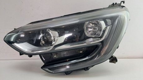 Фара левая Megane IV 2017 RENAULT 260602792R