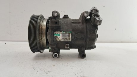 Компрессор кондиционера Clio 1.5 DCI Euro 5 2009-2012 RENAULT 8200053359