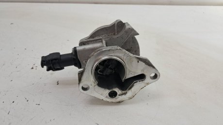 Вакуумный насос Megane III 1.5 dCi 2009-2016 RENAULT 8201005306