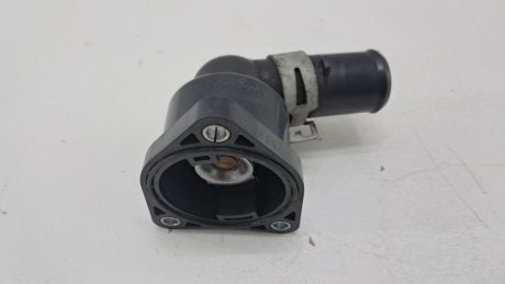Корпус термостата Prius Corolla 1.8i 16V 2020 TOYOTA 1603137010