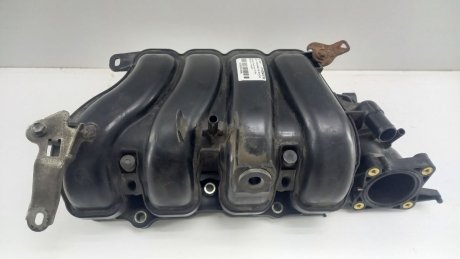 Колектор Yaris 1.33 16V 2006-2011 рр. TOYOTA 1712047010 (фото 1)