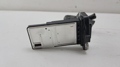 Расходомер воздуха Prius Corolla 1.8i 16V 2020 TOYOTA 222040Y010