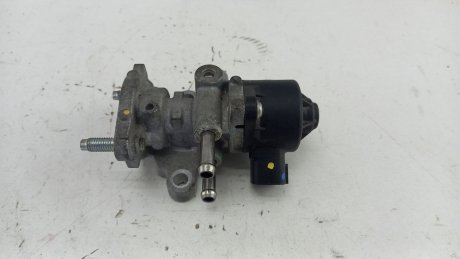 Клапан EGR Yaris III 1.5 16v VVTI 2017 гг TOYOTA 2562047030