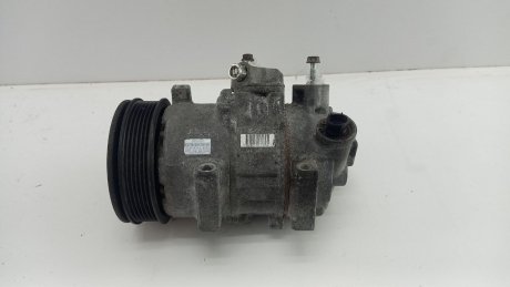 Компресор кондиціонера Avensis Auris 1.8 16V 2011 TOYOTA 4472601496