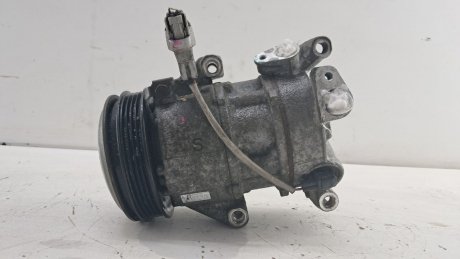 Компрессор кондиционера Yaris 1.33 16V 2011 гг TOYOTA 4472604201