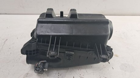 Корпус воздушного фильтра Yaris 1.33 16V 2006-2011 гг TOYOTA 87096LS