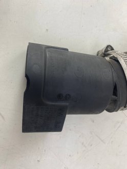 Патрубок турбины Volkswagen Tiguan Octavia 2011-2019 VAG 03L131111G