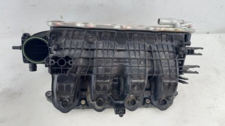 Колектор Volkswagen Golf 6 1.4 2009-2012 рр VAG 04E129711J