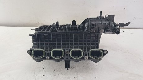 Колектор Volkswagen Golf 6 1.4 2009-2012 рр VAG 04E129711J