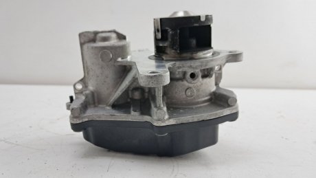 Клапан EGR Audi A4 S4 B9 Q5 2.0 TDI 2021 гг VAG 05L131501M