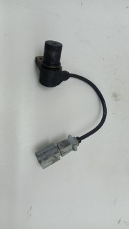 Датчик положення колінвалу Volkswagen Golf 7 2015 VAG 06A906433G