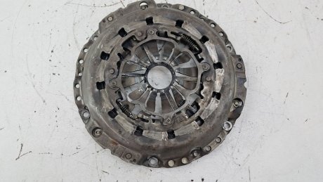 Корзина зчеплення Audi A4 B7 2.0 TFSI 2004-2007 рр VAG 06C141117