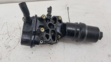 Корпус масляного фільтра Audi A4 B7 2.0 TFSI 2004-2007 рр VAG 06F115397H