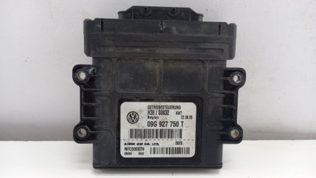 Блок управления АКПП Volkswagen Passat B6 2005-2010 гг VAG 09G927750T