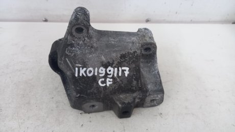 Кронштейн коробки КПП Volkswagen Golf 7 Skoda Octavia 1.4 TSI VAG 1K0199117CF