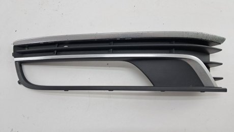 Решетка противотуманки левая Volkswagen Passat B7 2010-2015 гг VAG 3AA853665