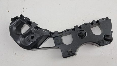 Кріплення переднього бампера праве Volkswagen Passat CC 2014 VAG 3C8807184C