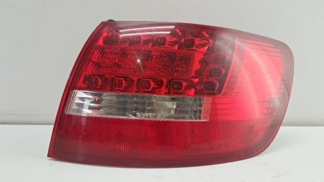 Ліхтар задній правий Audi A6 C6 LED 2010 VAG 4F9945096H