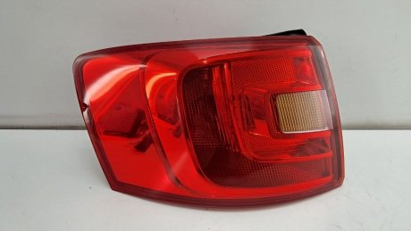Фонарь задний левый Volkswagen Jetta 2011 VAG 5C6945095E