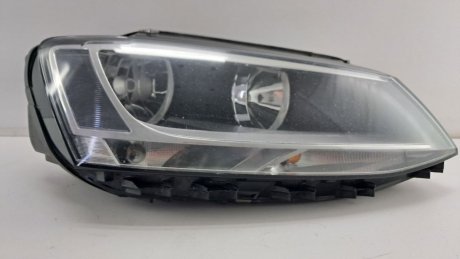 Фара правая Volkswagen Jetta 2011 гг VAG 5C7941006A