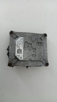 Блок розжига ксенона Audi A4 B8 A5 2007-2015 гг VAG 8K0907472