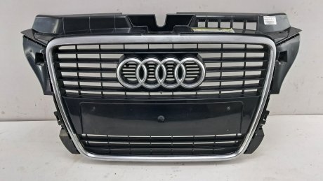 Решітка Audi A3 8P S3 2008-2012 VAG 8P0853651M