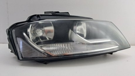 Фара права Audi A3 8P 2008-2012 рр. VAG 8P0941004BB