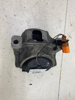 Подушка двигуна права Audi A4 B8 2008-2015 VAG 8R0199381