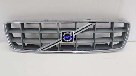 Решетка XC70 2004-2007 гг VOLVO 08693623